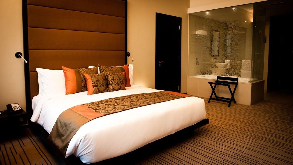 Southern Sun 4*